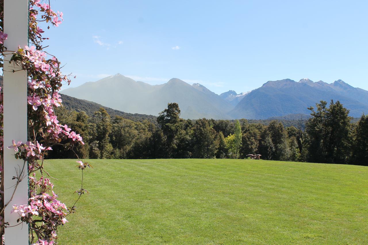 Murrells Grand View House Manapouri Ngoại thất bức ảnh