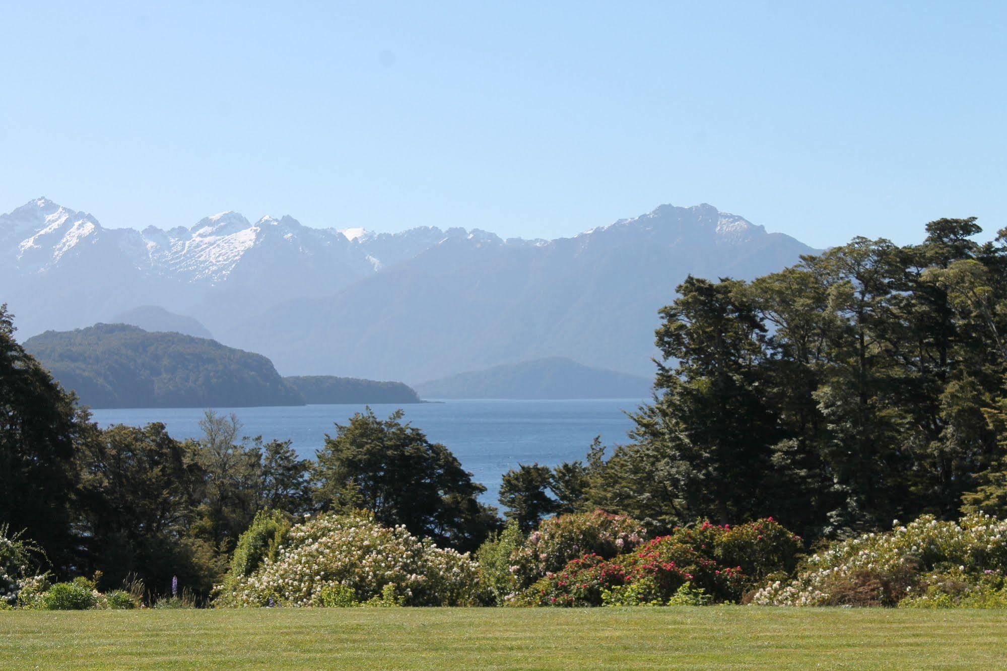 Murrells Grand View House Manapouri Ngoại thất bức ảnh